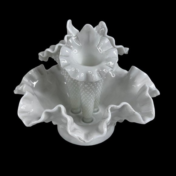 Fenton White Hobnail Epergne 3 Horn Milk Glass Ruffled Trumpet Vase Crimped VTG - Picture 6 of 13